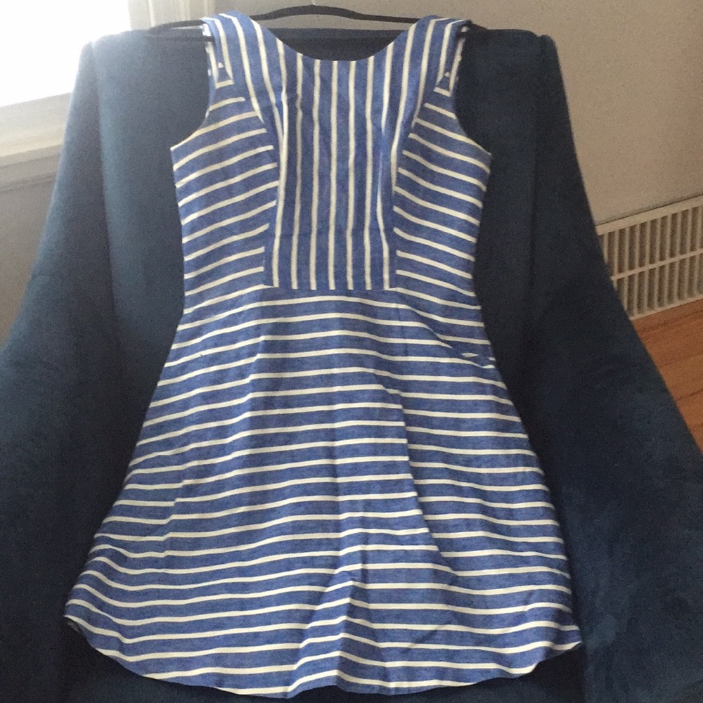 vineyard vines blue dress